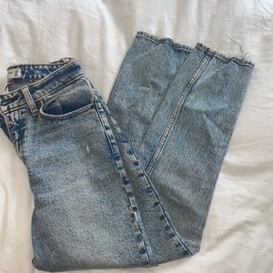 Abercrombie & Fitch Mom High Rise Jeans (ankle length)